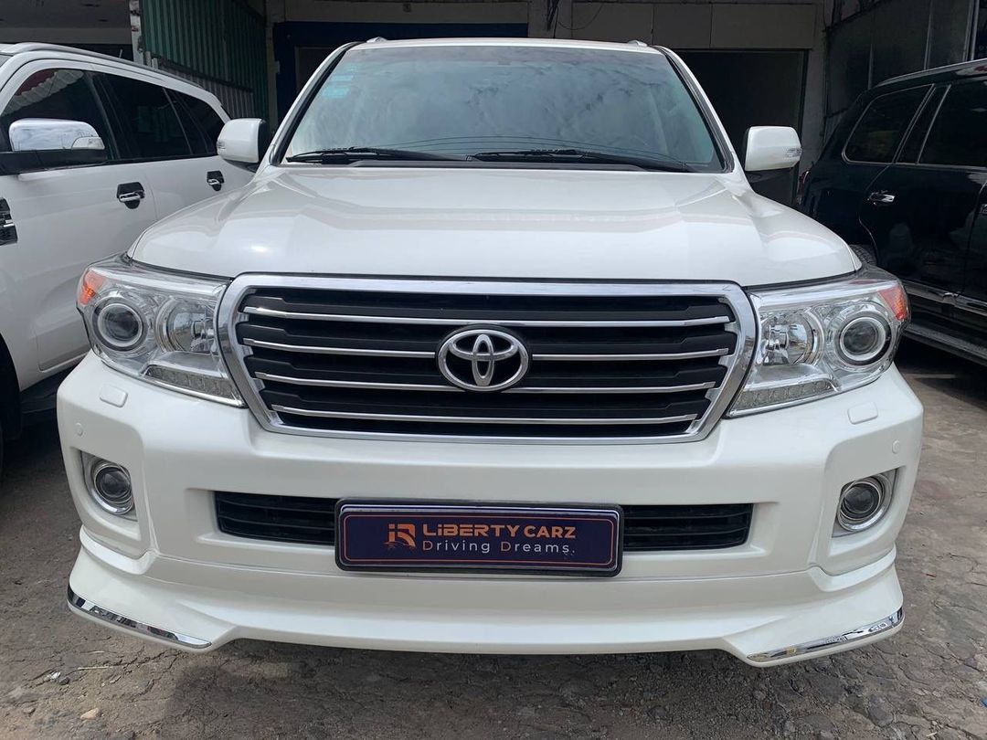 តូយ៉ូតា Land Cruiser GXR 2013forsale