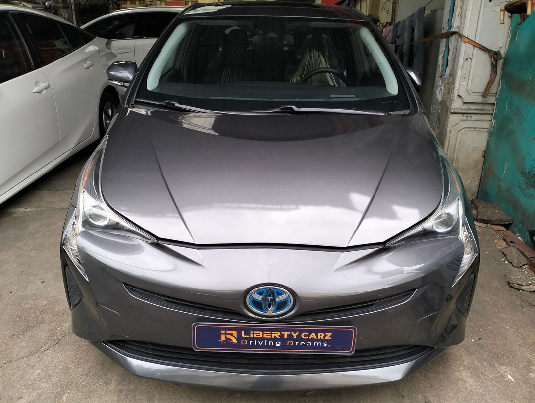 តូយ៉ូតា Prius 2016forsale