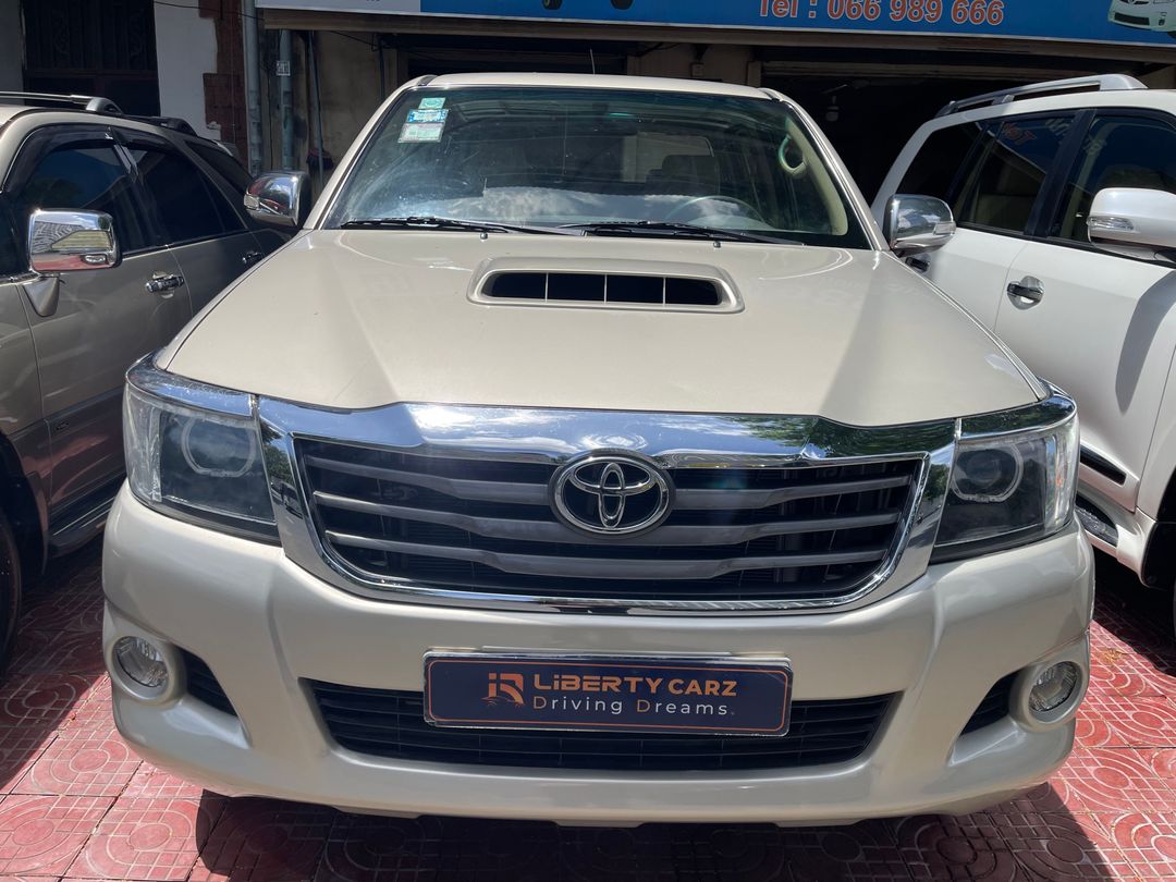 តូយ៉ូតា Hilux Vigo 2013forsale