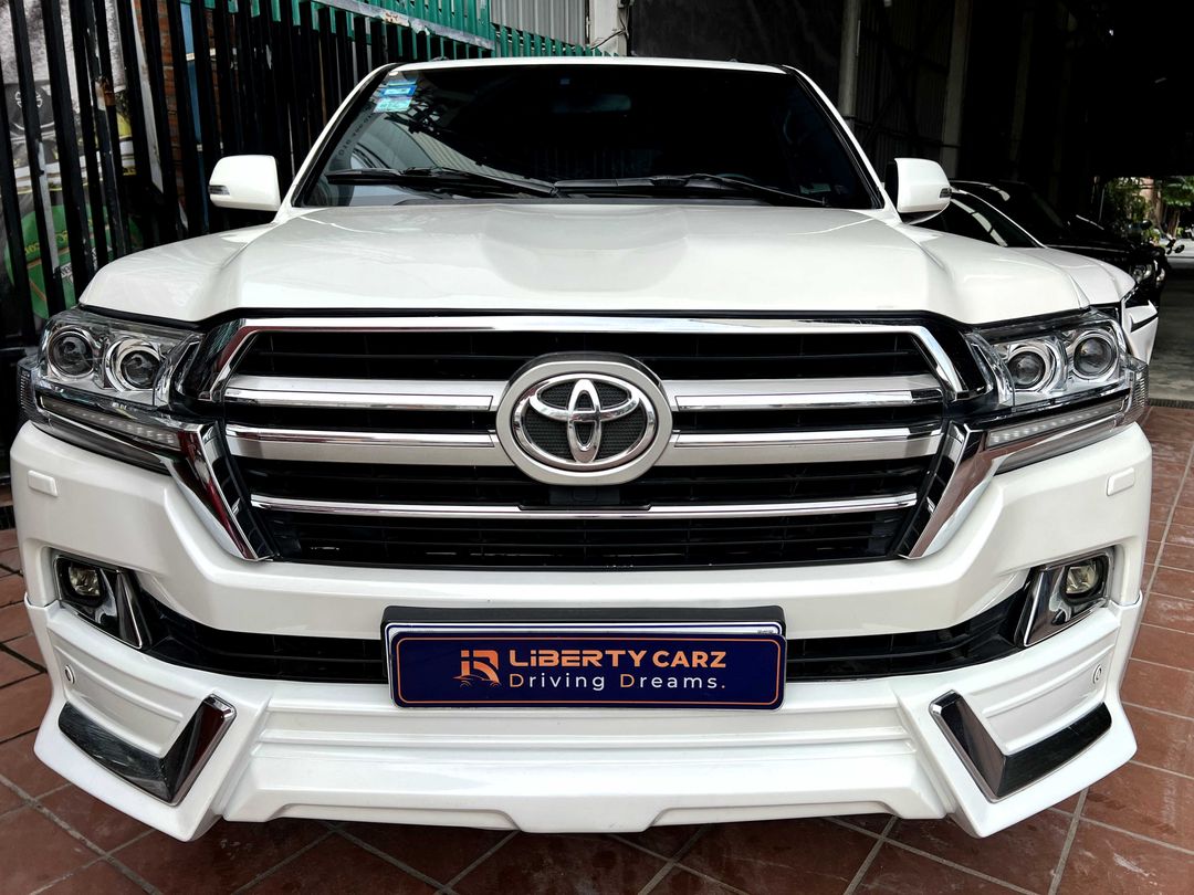 តូយ៉ូតា Land Cruiser VX 2015forsale