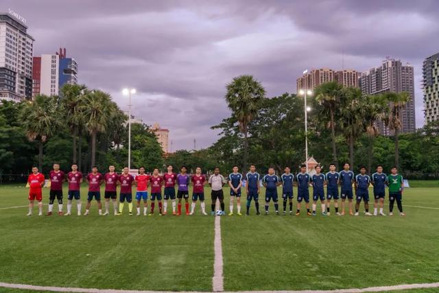LIBERTY Company VS Phnom Penh Dragons: Make friends with football and enhance friendship!